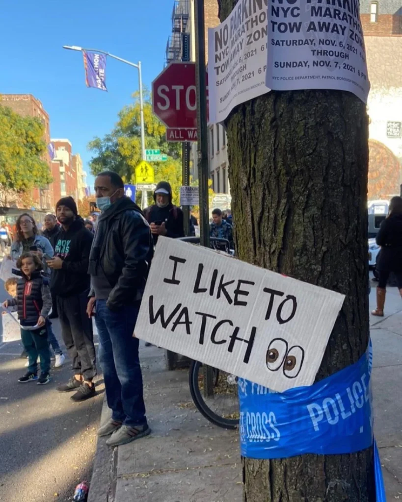 Person holding a fun marathon side