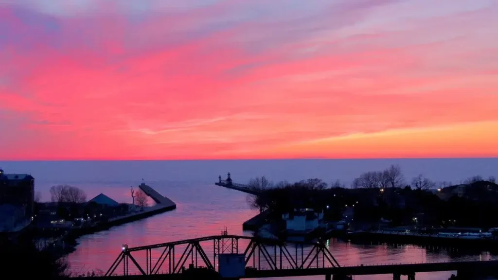 The Sunsets over Lake Michigan, ready for the MISH Waterfront Marathon, Gladstone, in the morning.