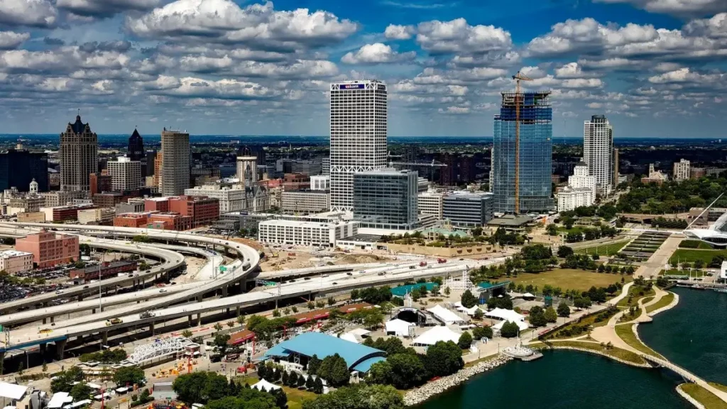 Milwaukee Lakefront Marathon