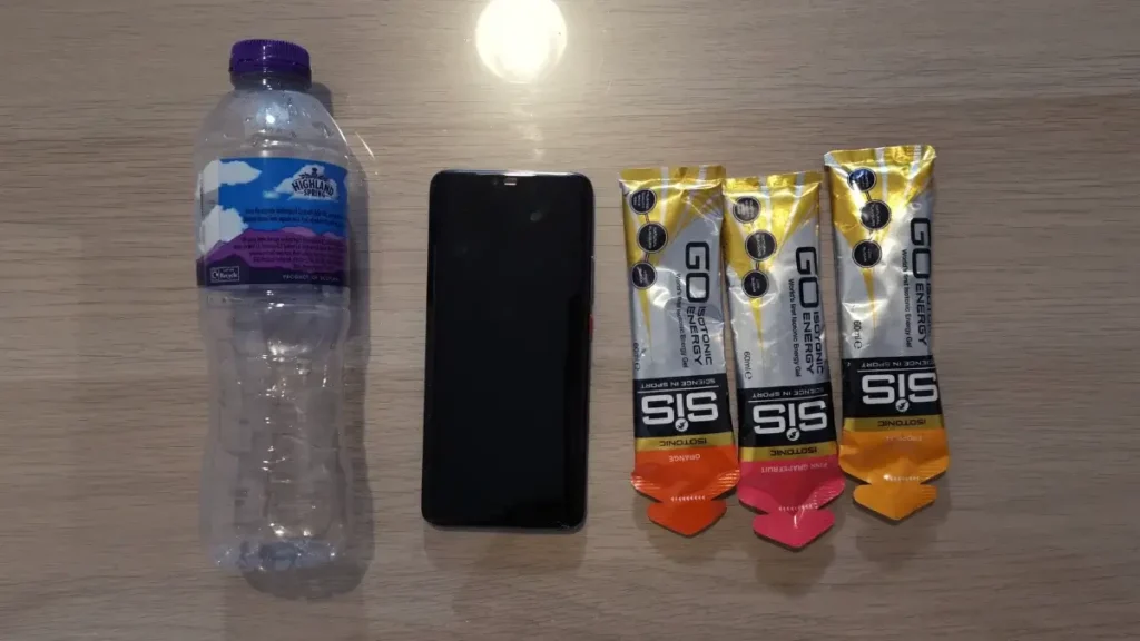 Three gels, my phone and a water bottle easily fit in the Flipbelt.